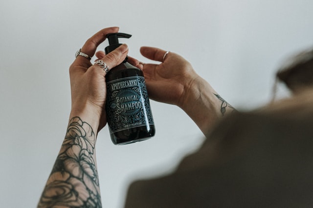 shampoing-liquide-bouteille
